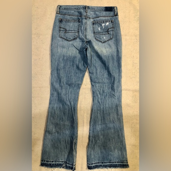 American Eagle Jeans Vintage Hi Rise Flare Leg Distressed Size 10 Long - Picture 3 of 6
